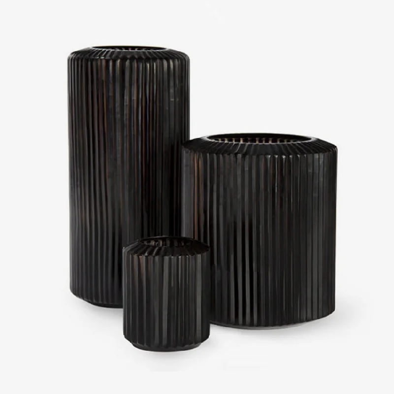 Guaxs | Black Omar Vase