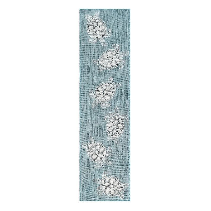 Indoor/Outdoor Textured Sea Turtles Polypropylene Runner, 23" x 7'6"