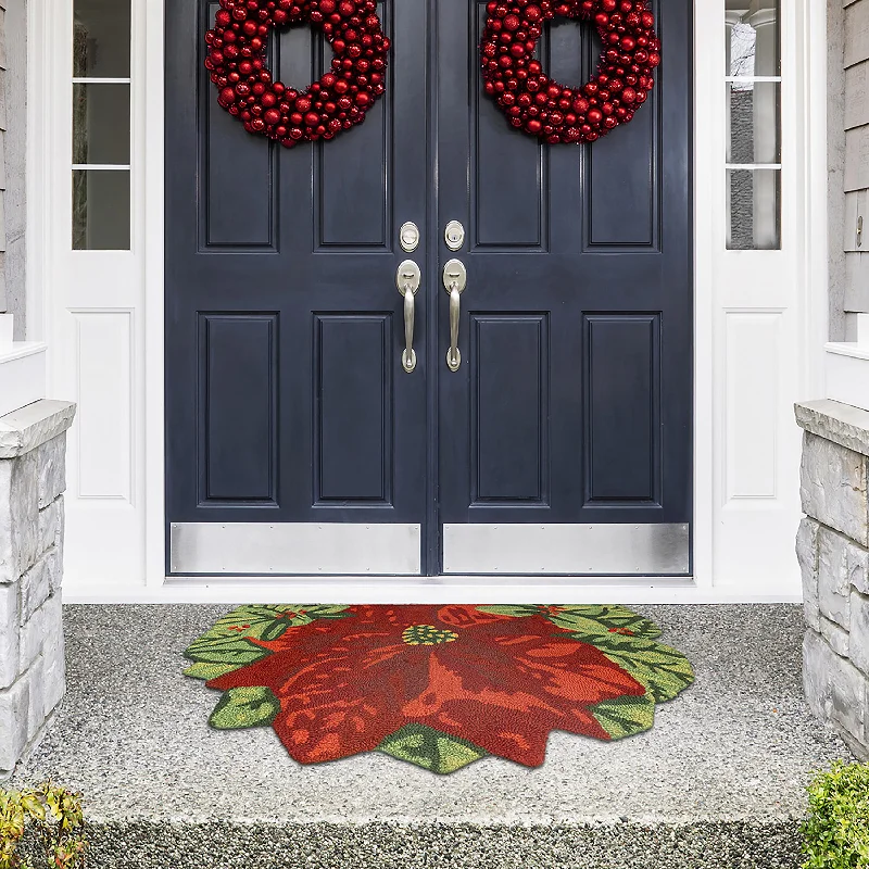 Indoor/Outdoor Hand-Hooked Poinsettia Accent Rug, 30" x 48"