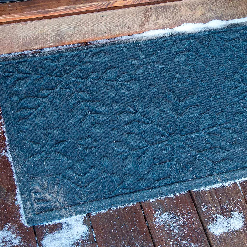 Waterhog Snowflake Doormat, 20" x 30"